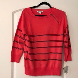 Liz Claiborne light sweater w/ decorative zipper black stripes, white decoration